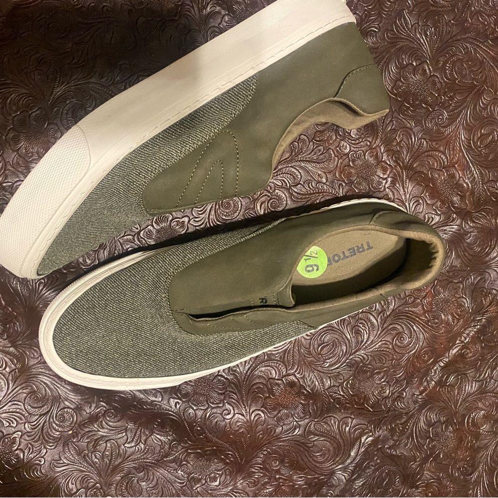 Men’s shoes
